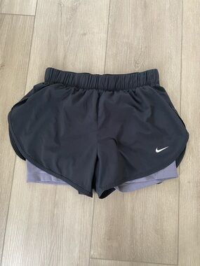 Nike Womens Flex Essential 2-in-1 Training Shorts Black & Gray Dri Fit Medium M